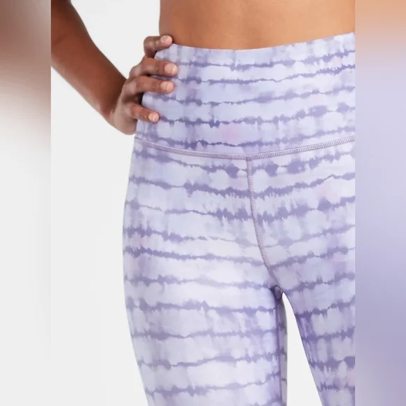 Athleta Elation Printed Capri Tight - Tahiti Dusk Purple - Picture 4 of 9